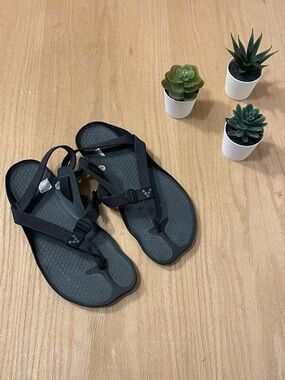 Vivobarefoot Eclipse Minimalist Adventure Sandals